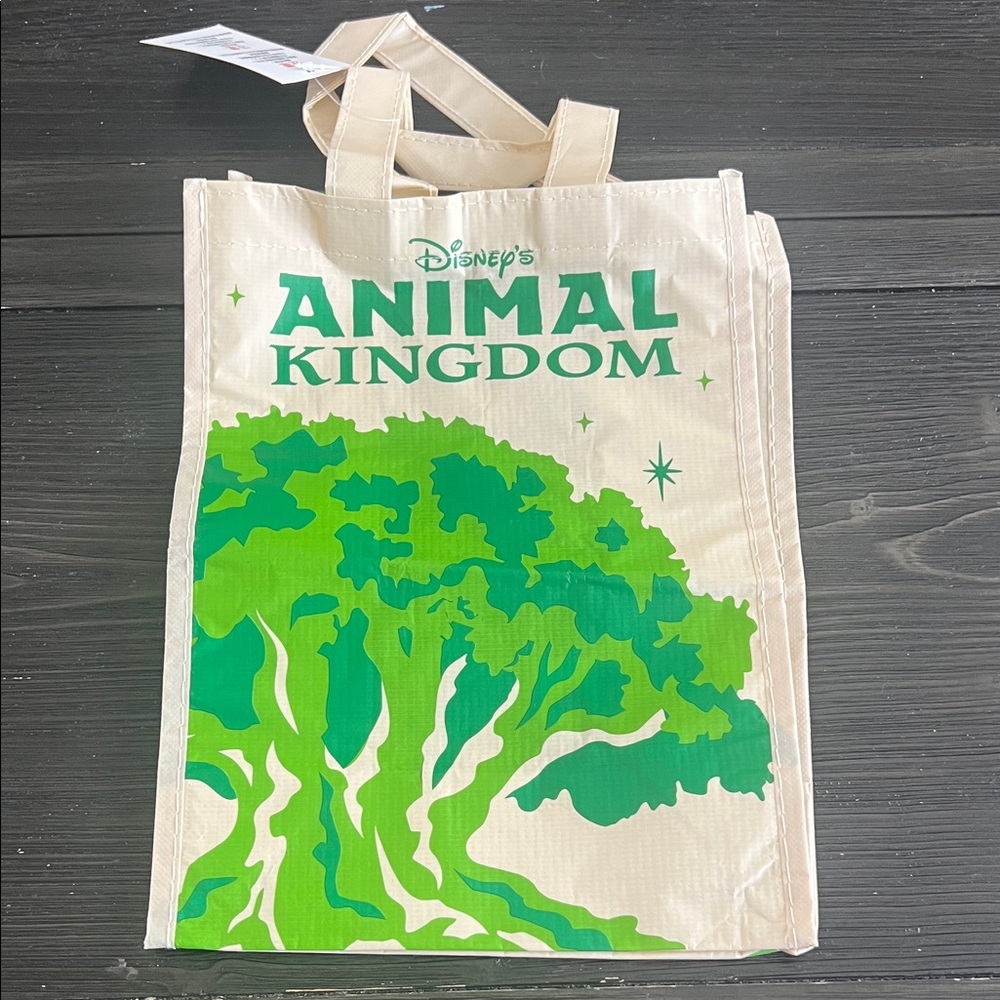 Disney Cream and Green Animal Kingdom Reusable Bag NWT